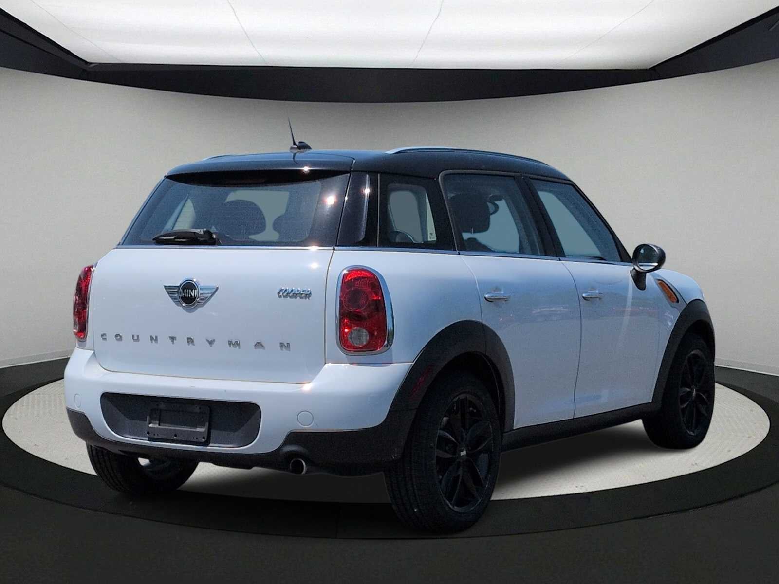 2014 MINI COUNTRYMAN FWD 4dr