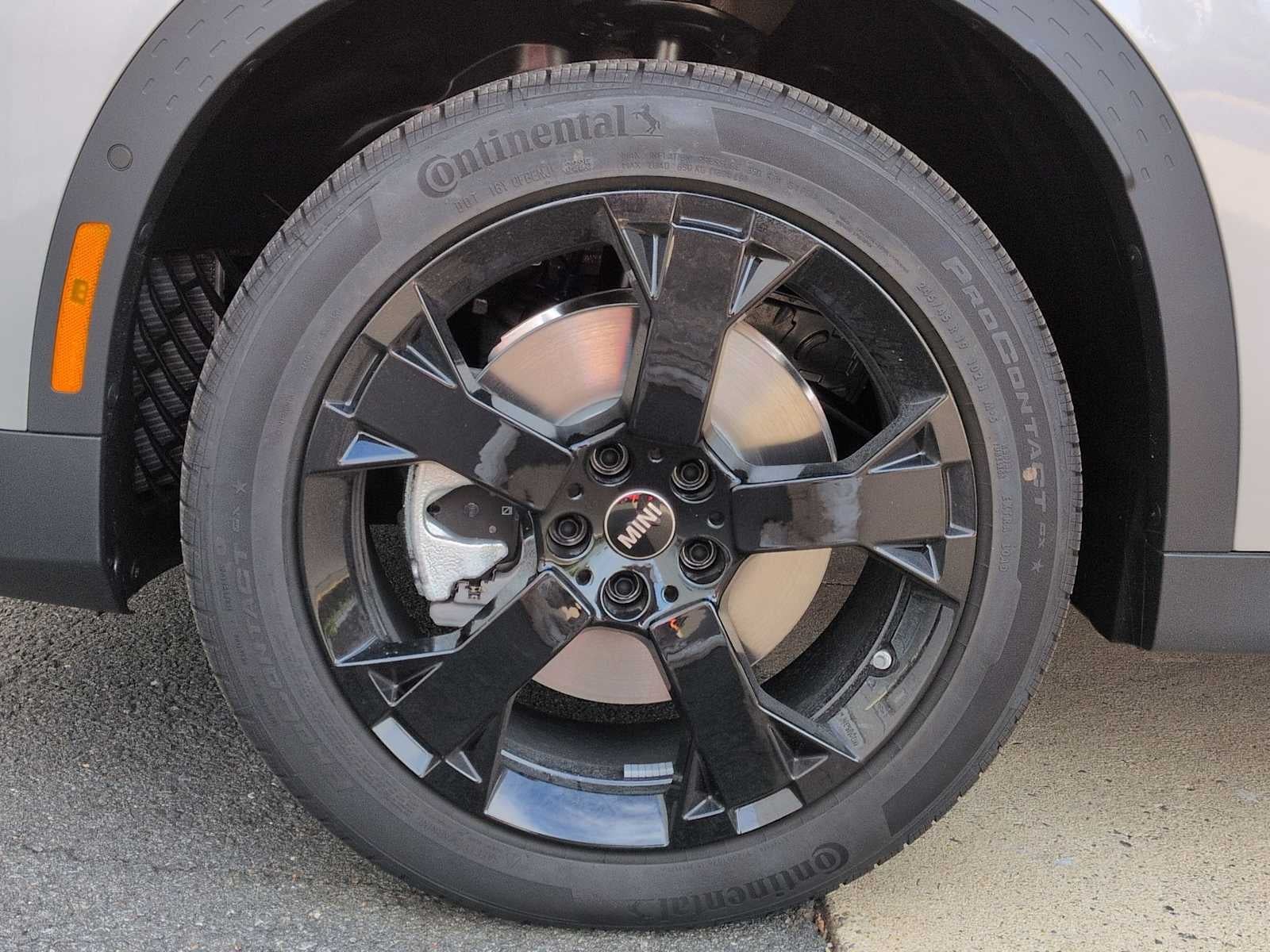 2026 MINI COUNTRYMAN SIGNATURE PLUS
