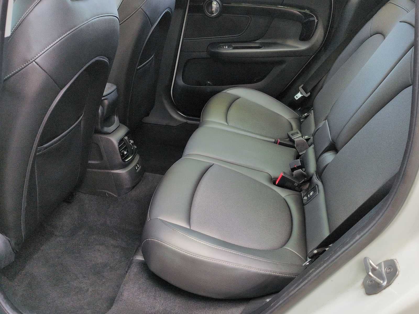 2020 MINI COUNTRYMAN SIGNATURE