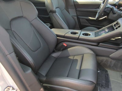 2025 Porsche Taycan RWD