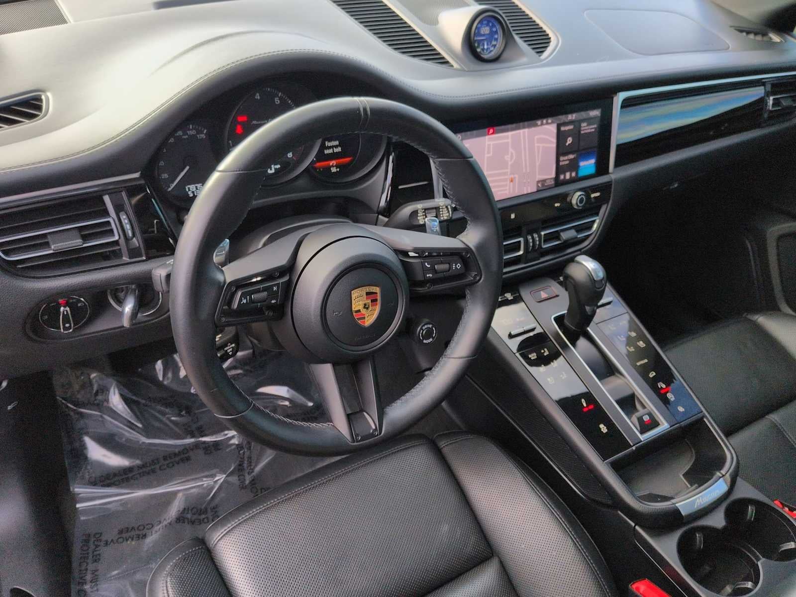 2023 Porsche Macan T