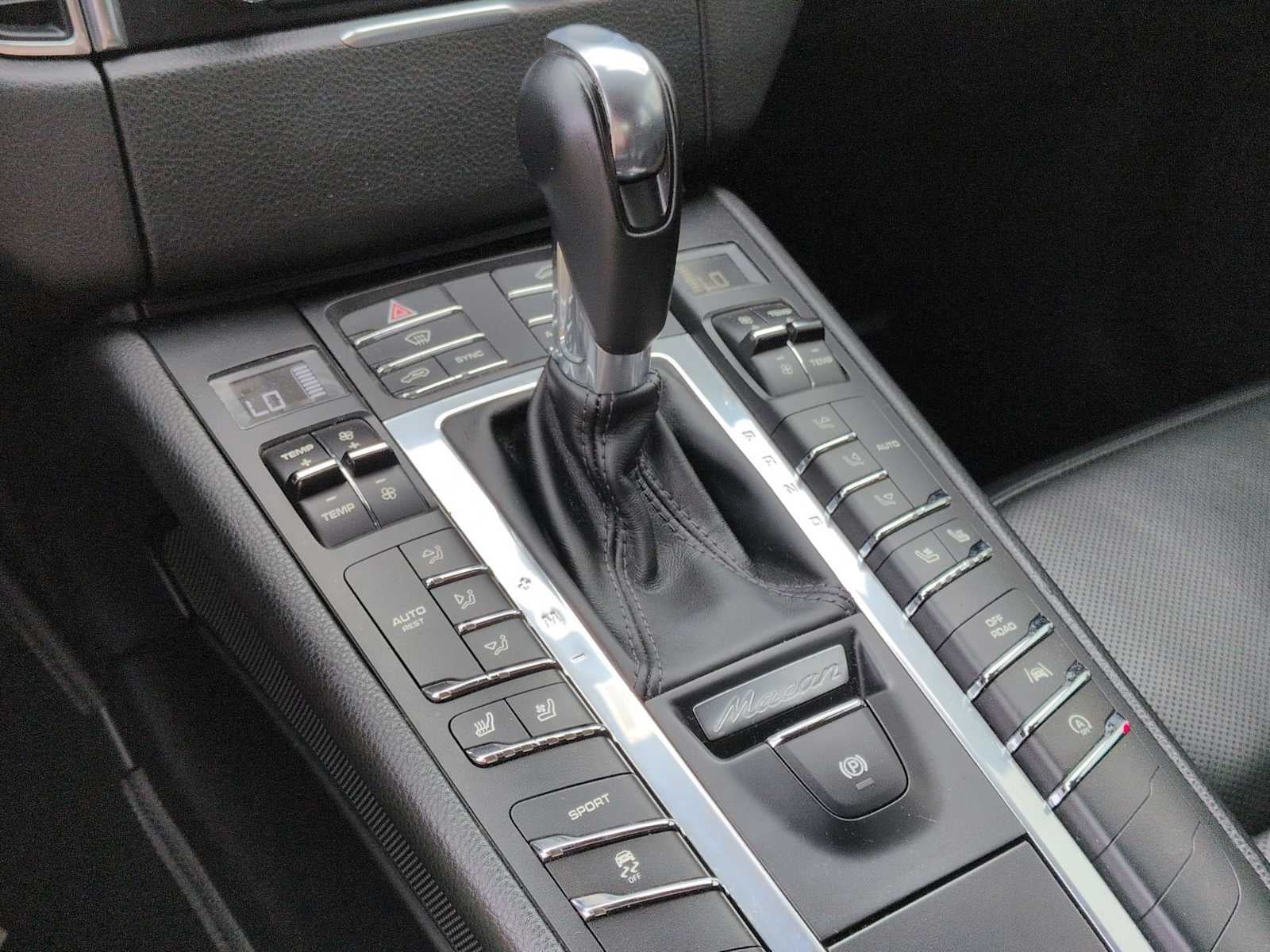 2018 Porsche Macan AWD