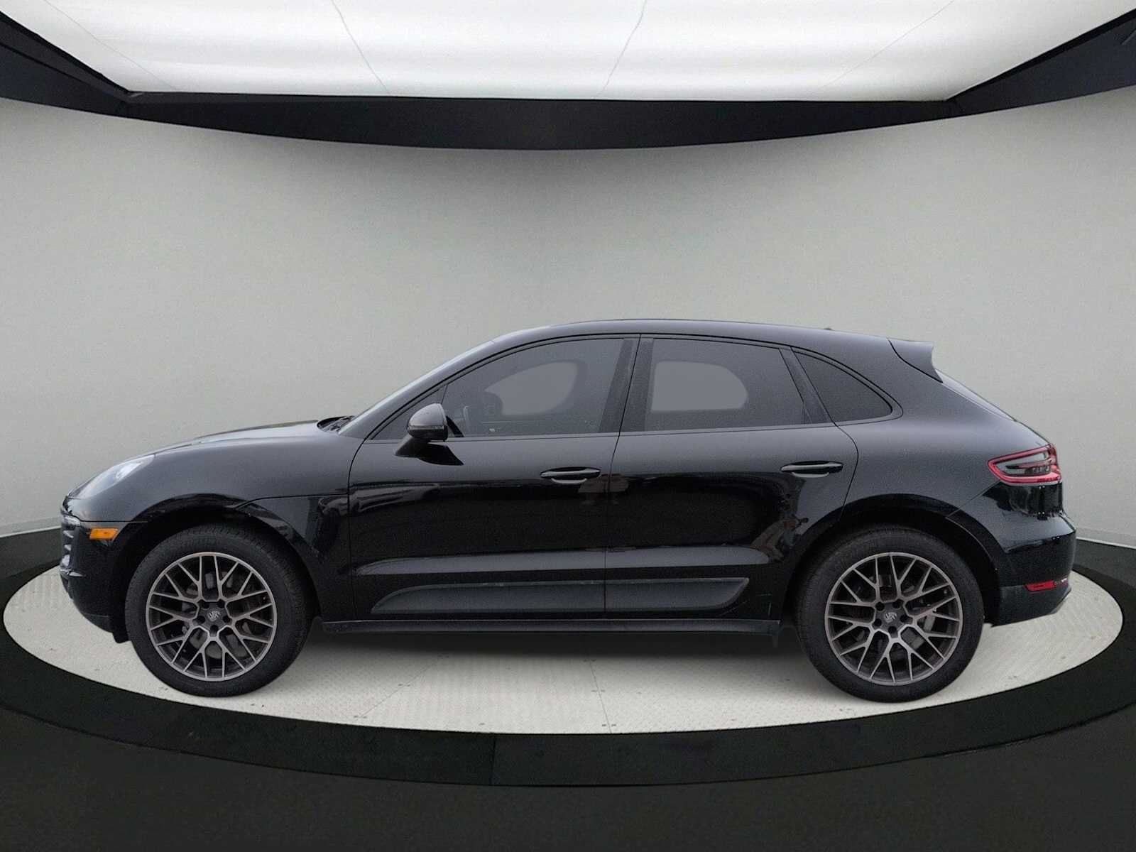 2018 Porsche Macan AWD