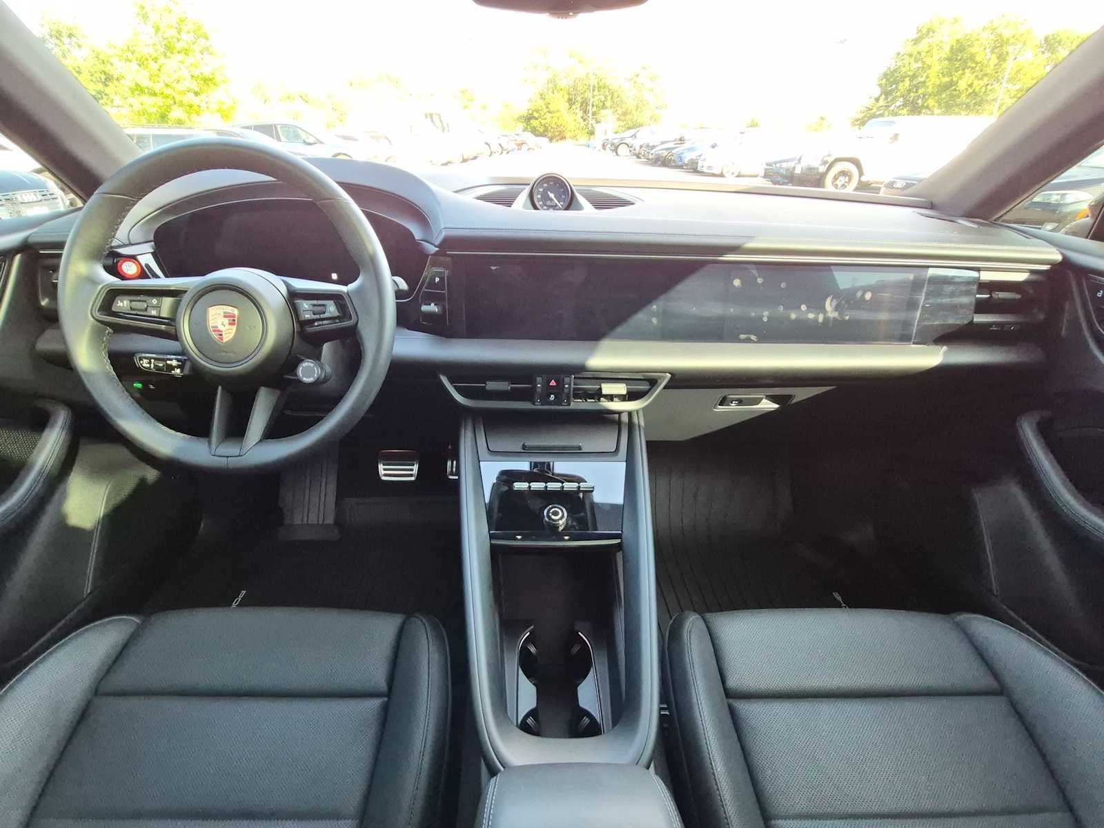 2025 Porsche Macan Electric 4S