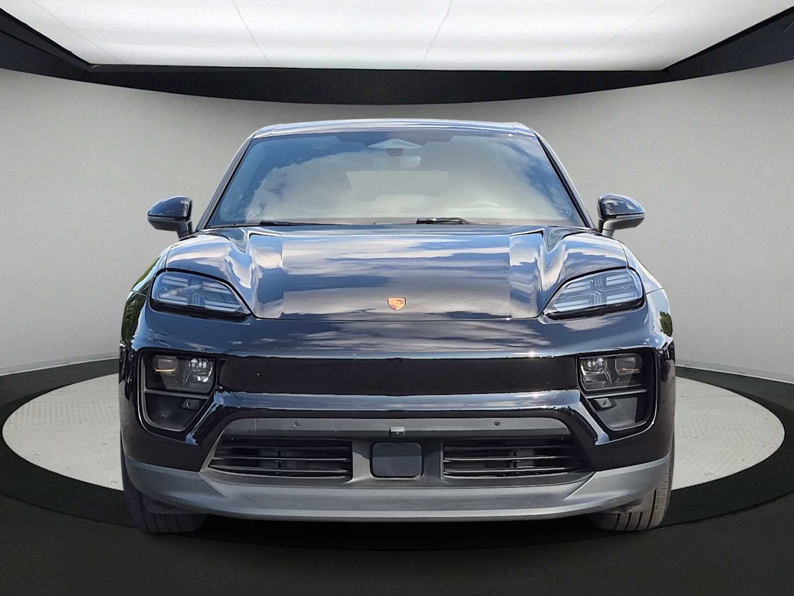 2025 Porsche Macan Electric 4S