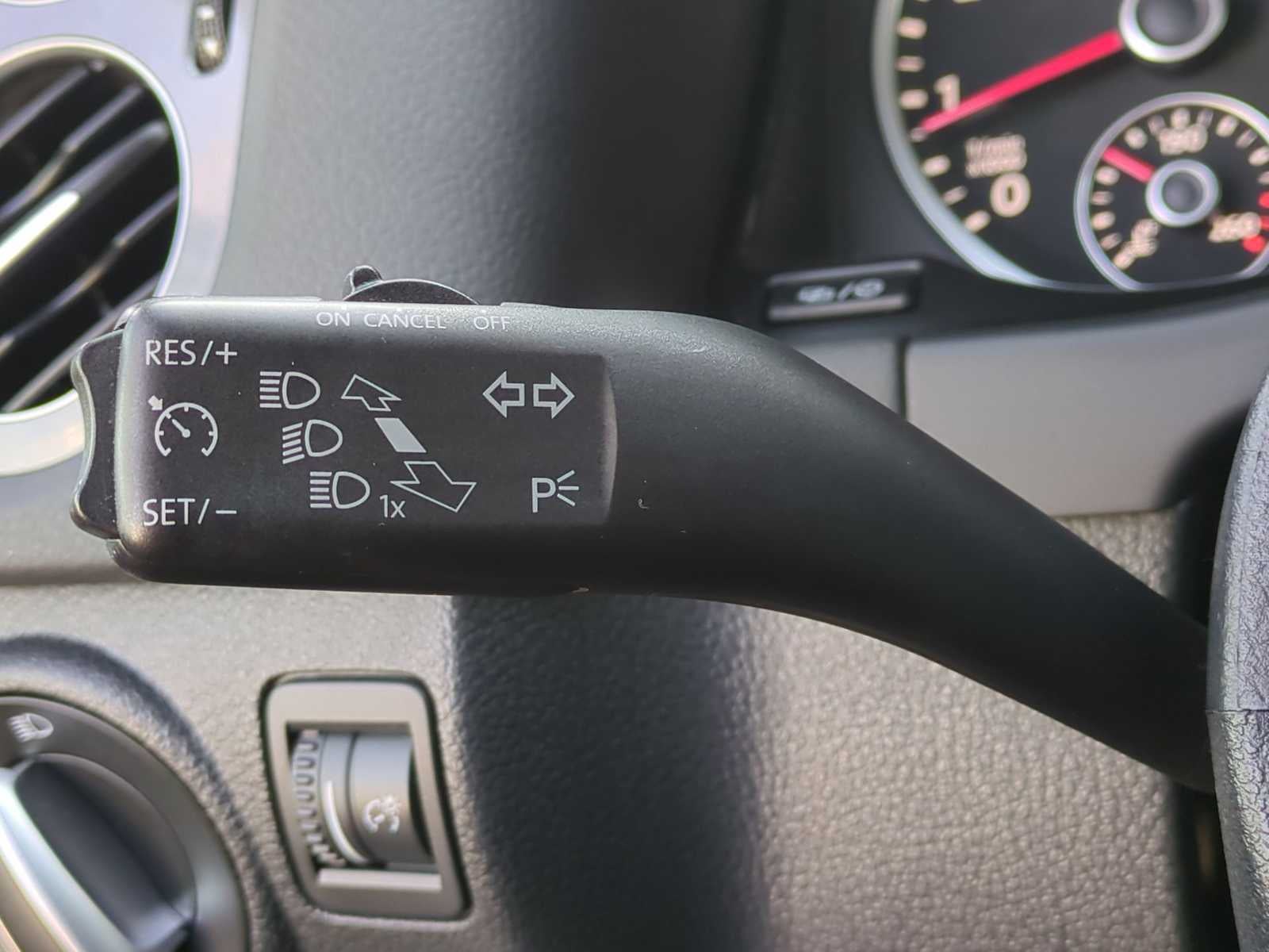 2017 Volkswagen Tiguan 2.0T 4MOTION