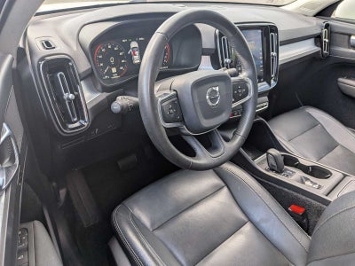 2019 Volvo XC40 Momentum