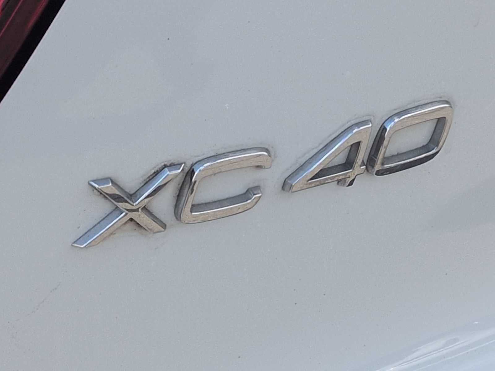 2019 Volvo XC40 Momentum