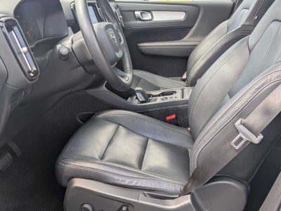 2019 Volvo XC40 Momentum