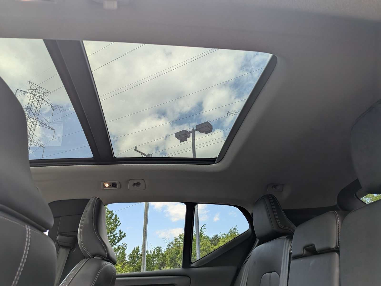 2019 Volvo XC40 Momentum