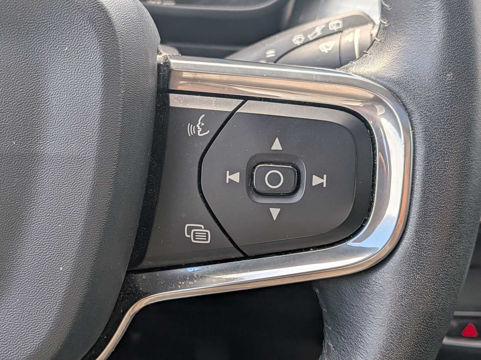 2019 Volvo XC40 Momentum