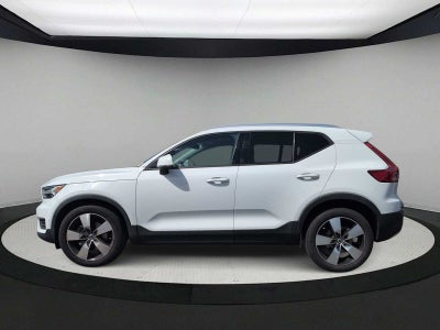 2019 Volvo XC40 Momentum
