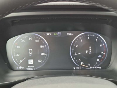 2022 Volvo XC40 Momentum