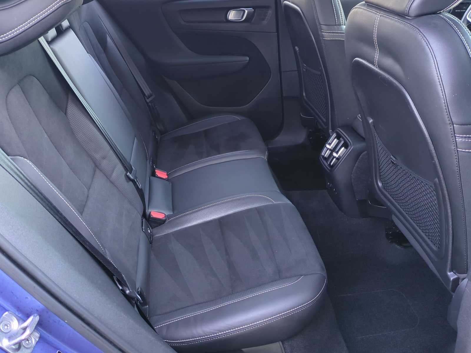 2021 Volvo XC40 Recharge P8 eAWD Pure Electric