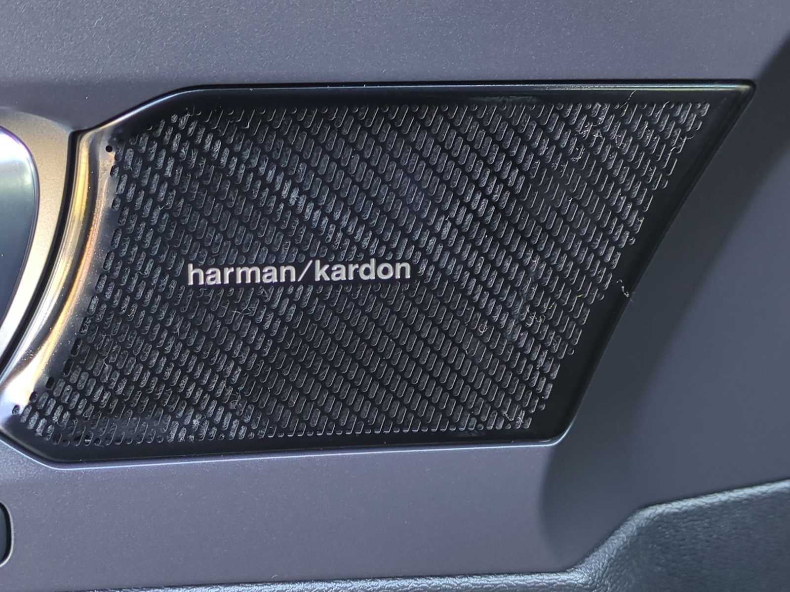 2021 Volvo XC40 Recharge P8 eAWD Pure Electric