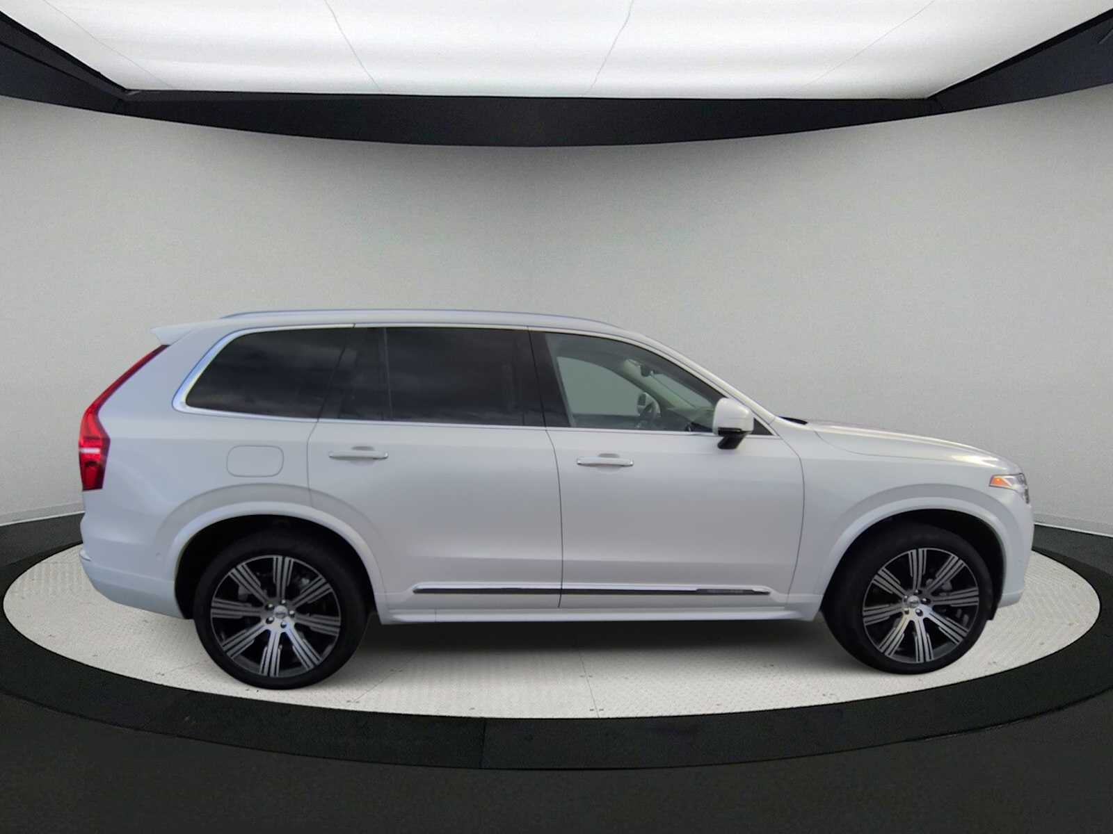 2022 Volvo XC90 Recharge Plug-In Hybrid Inscription